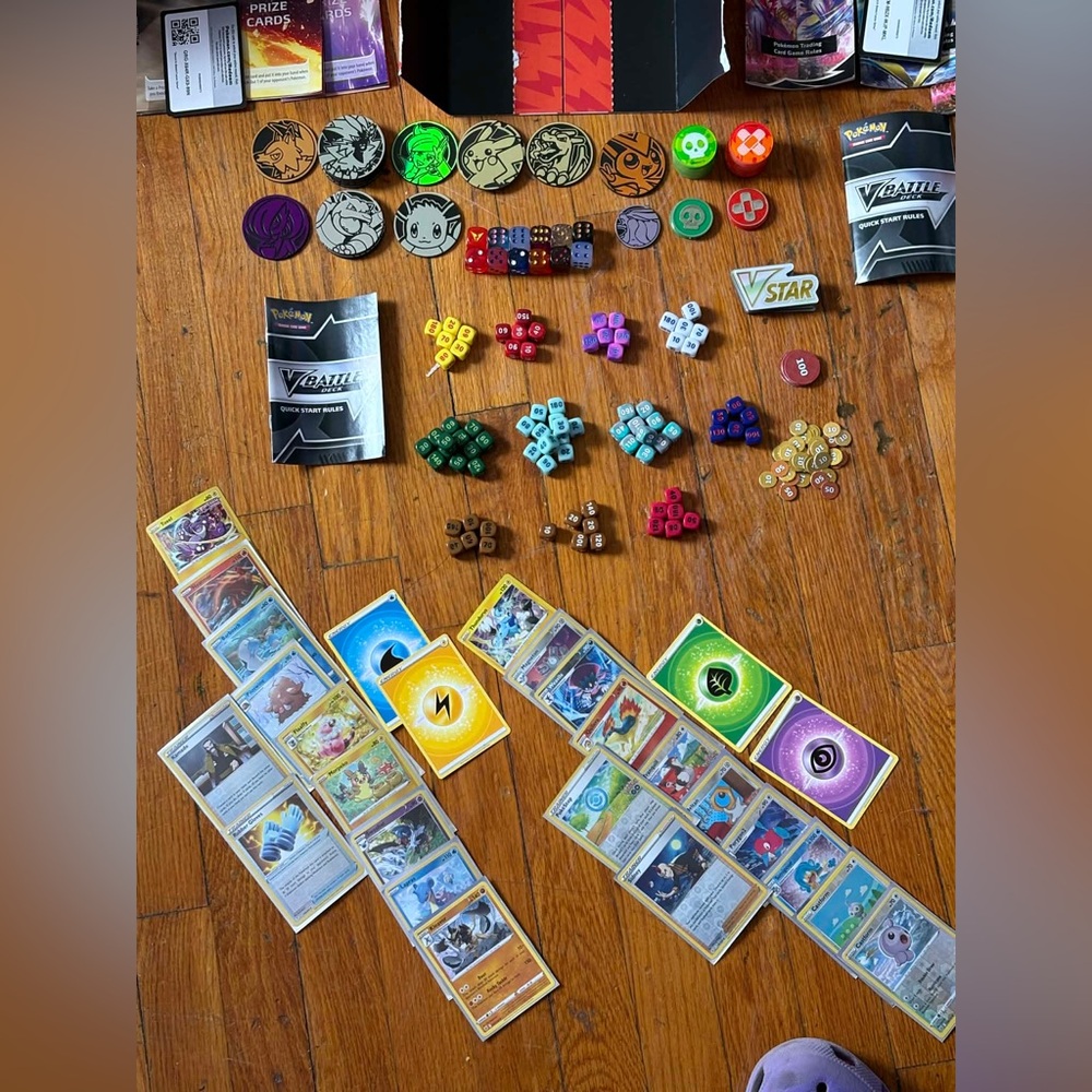 POKEMON V-STAR Game Set ( 2 booster packs )
 Pokemon TCG Dice & Tokens included